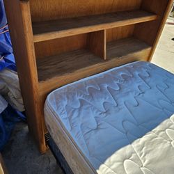 Bed Set Sellin All Together 