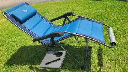 XL lounge chair with side table , foldable , heavy duty