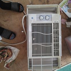 GE Electric Window Air Conditioner