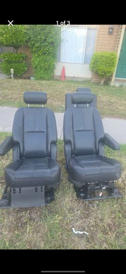07-14 2nd and 3rd row seats gmc chevy or Cadillac