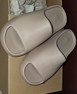 Yezzy Slides Kids Size 3 Pure New