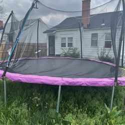 Skywalker 15’ round trampoline
