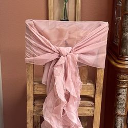 Dusty rose Chair Covers And Table Runners 
