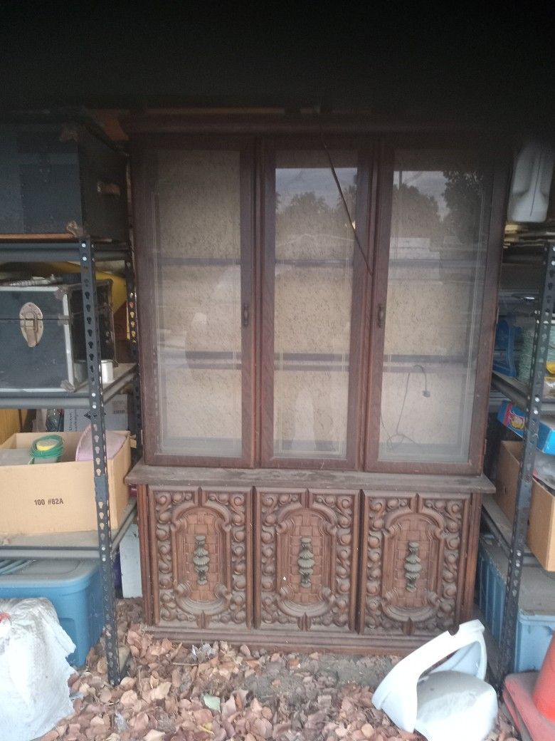 China Cabinet Missing Shelves