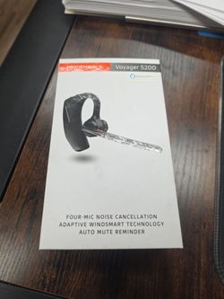 Plantronics Voyager 5200