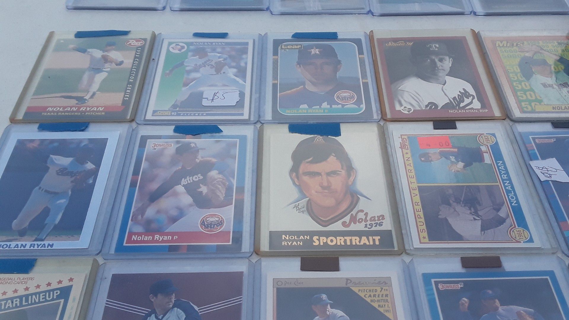 30 Nolan Ryan baseball cards CHEAP