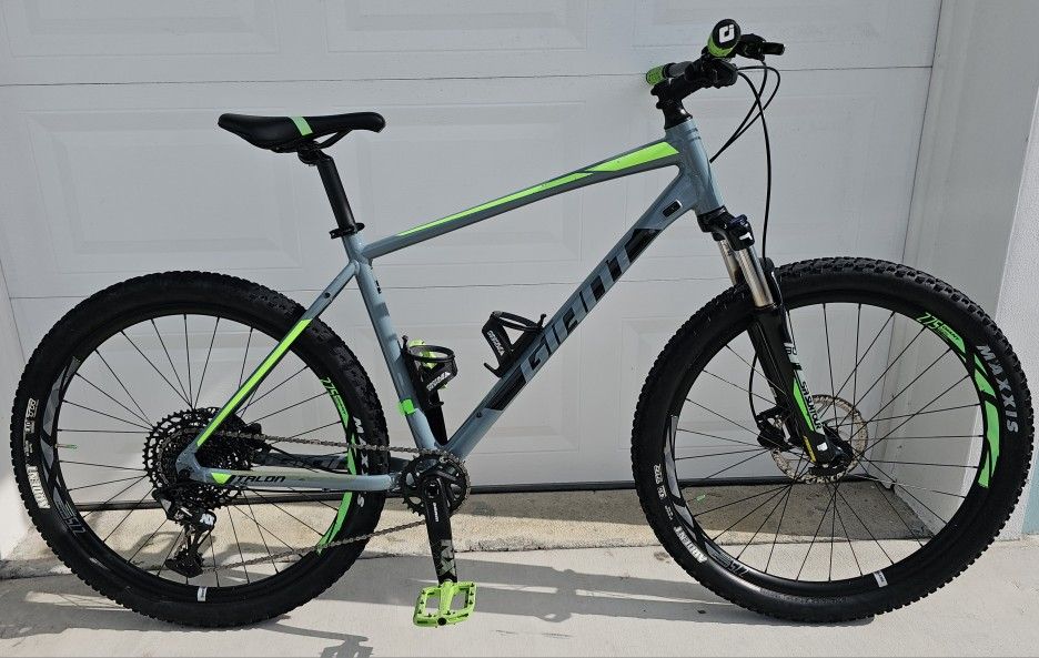 Giant Talon 27.5" Large