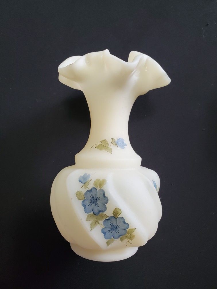 Fenton Cream Satin Vase With Blue Flowers