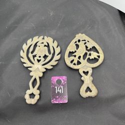 2 VNTG Trivets Eagle And Humming Bird Brass