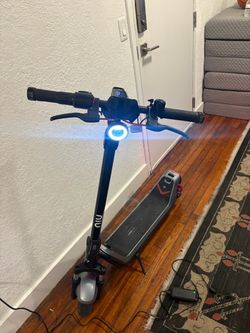 Niu KQI300x electric scooter