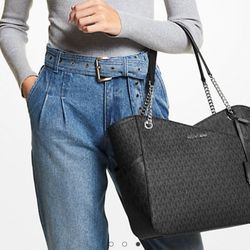 Michael Kors Valentines Day Gift Idea