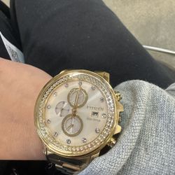 Citizen gold watch