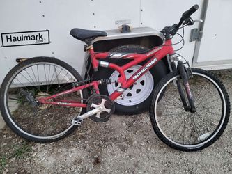 Mongoose Maneuver Bike