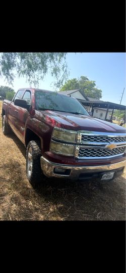 Chevrolet Silverado Crew Cab Pickup Truck