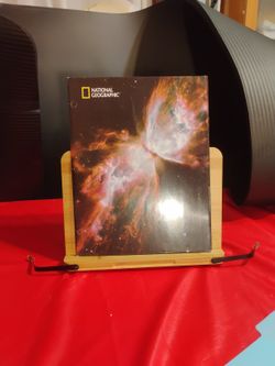National Geographic Binder Good Condition