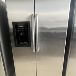 Refrigerator GE 36”