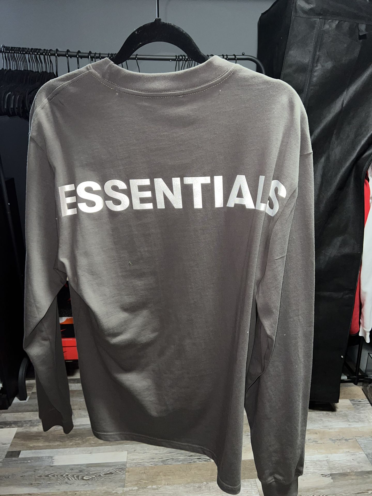 Essential Joggers & Long sleeve Shirt