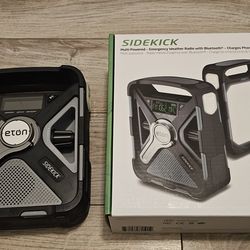 Etón Sidekick FRX5-BT Emergency Weather Radio + Light – Like New