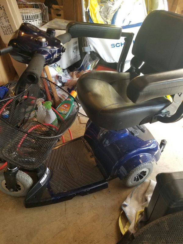 Zoom 220 Invacare mobility scooter. for Sale in Columbus, OH OfferUp