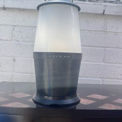 Bluetooth speaker condition, light color