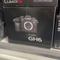 Lumix GH6 Body Only 