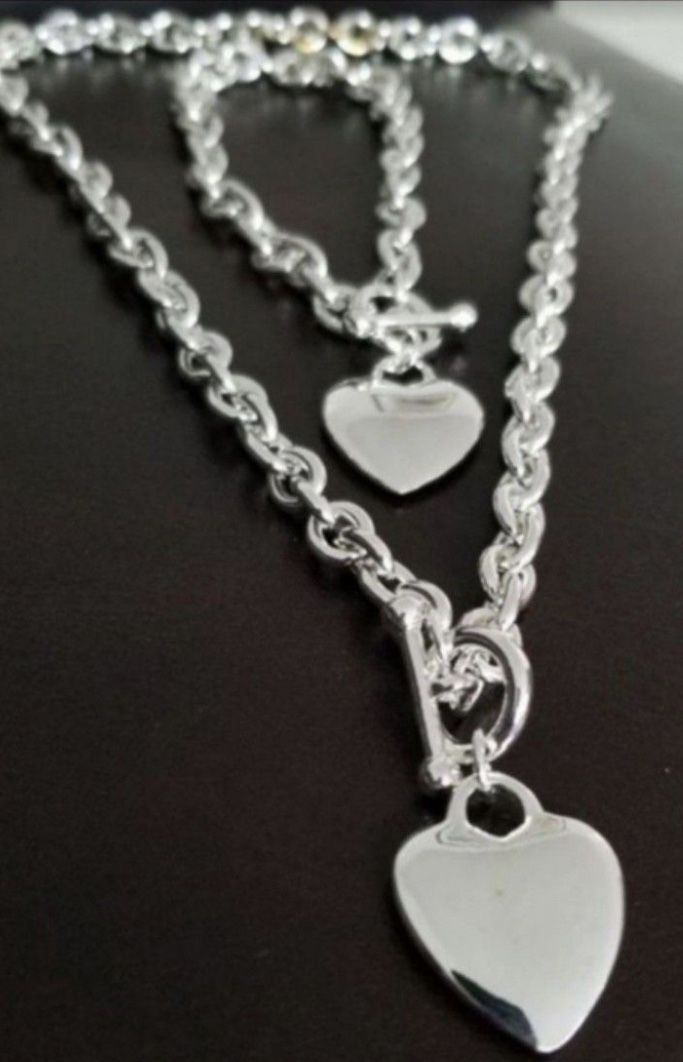 Holiday Gifts Silver Heart Necklace Bracelet Set