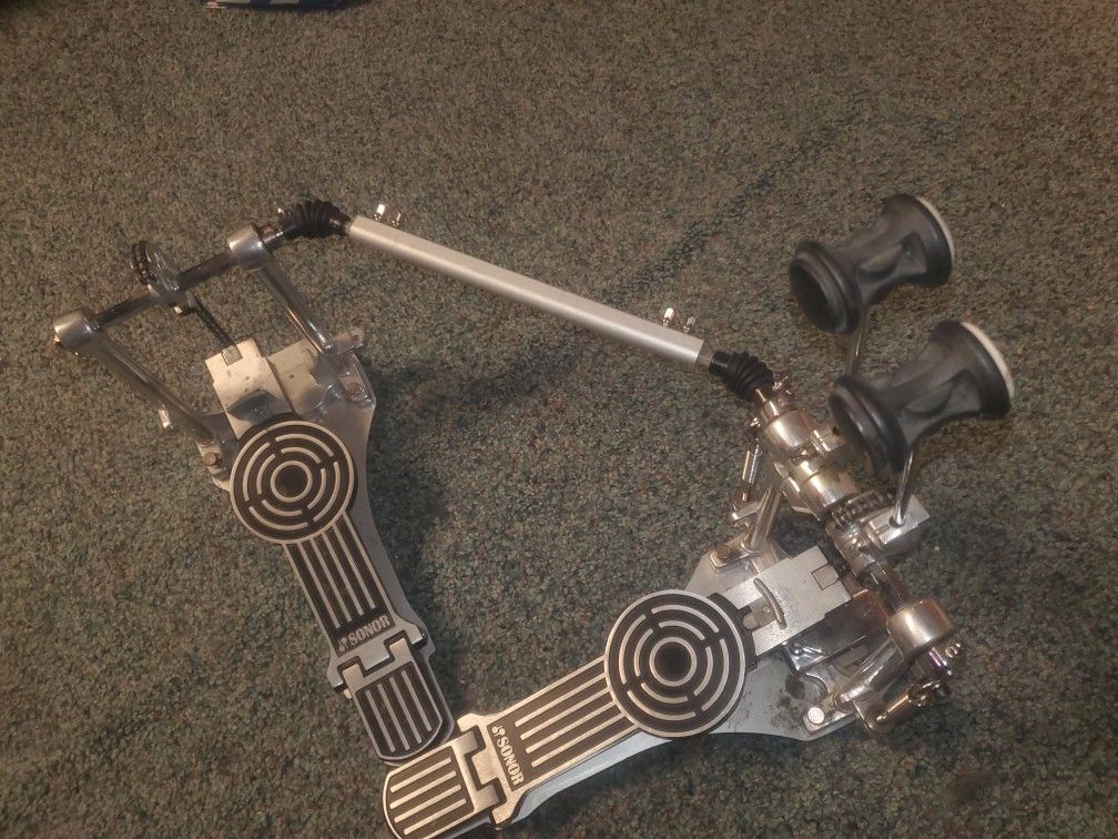 SONOR DOUBLE BASE DRUM PEDAL