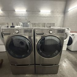 LG Washer and Dryer Set “27 ( Lavadora Y Secadora )