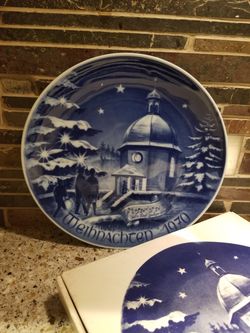 VINTAGE DECORATIVE GERMAN PLATE WEIHNACHTEN 1970