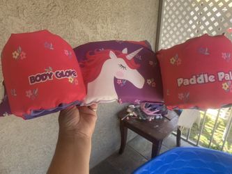 Girl’s Floaties
