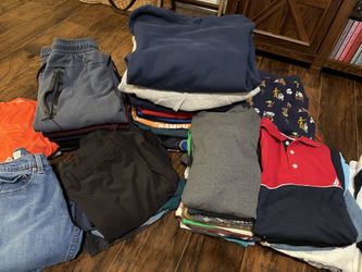 Men’s size small clothing bundle