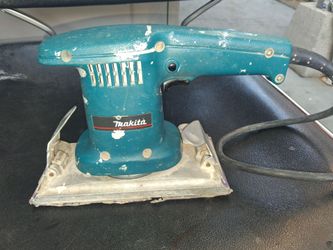 Makita finishing sander