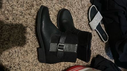 Girl boots