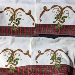 Christmas Hand Towels (Set Of 4)
