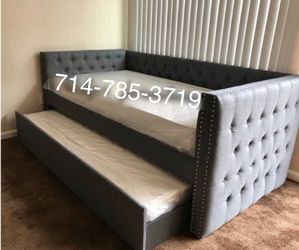 Twin/Twin day bed + 2 Mattress