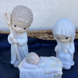 Precious Moments Nativity