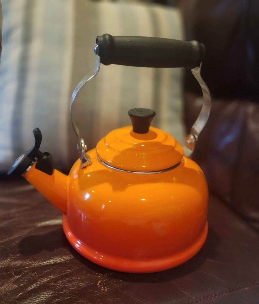La Creuset Whistling Kettle