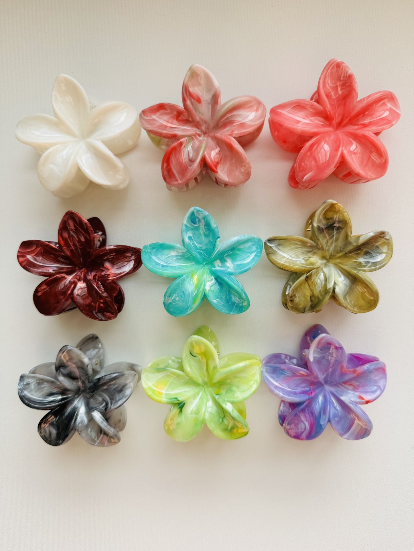 HAIR CLIPS TROPICAL FLOWER 5$ Each