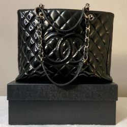 CHANEL Black Grand Shopping Patent Leather Tote Bag