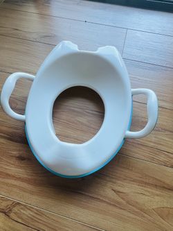 Munchkin® Sturdy™ Potty Training Seat