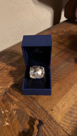 Vintage Swarovski Crystal size 8