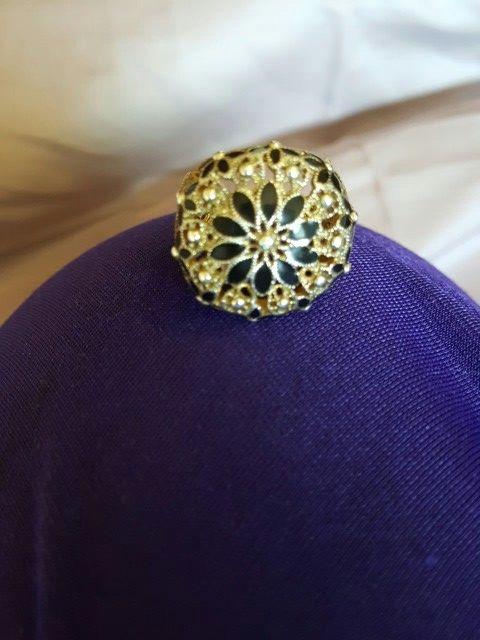 Beautiful 925 silver ring with onyx