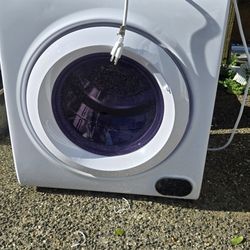 Dryer , Small Dryer  Conect To Regular Outlet New 