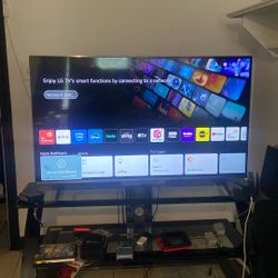 44 In Lg Flat Screen Hd Tv I NEED TO SELL THIS QUICKLY