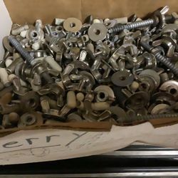 1/4 20wing Nuts And Wall Studs