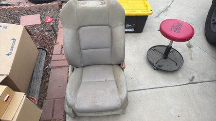Outback XT seats