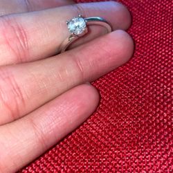 Zirconia Stone, Ring