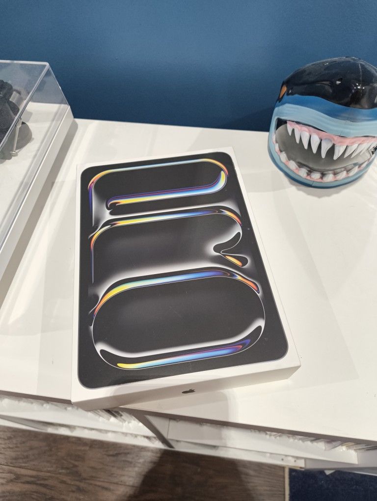 Sealed iPad Pro M4 11inch