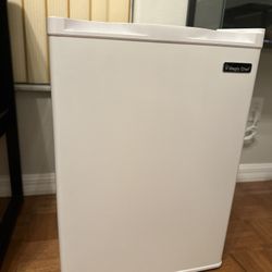 Mini Refrigerator 