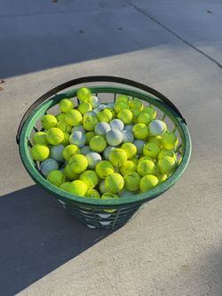 300 Titleist AVX Golf Balls – Mixed Grades – Bulk Lot